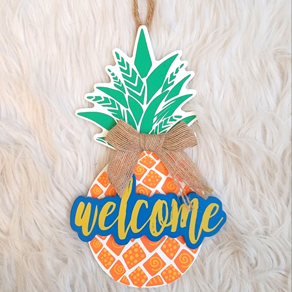 Pineapple wooden welcome sign *SMALL*
